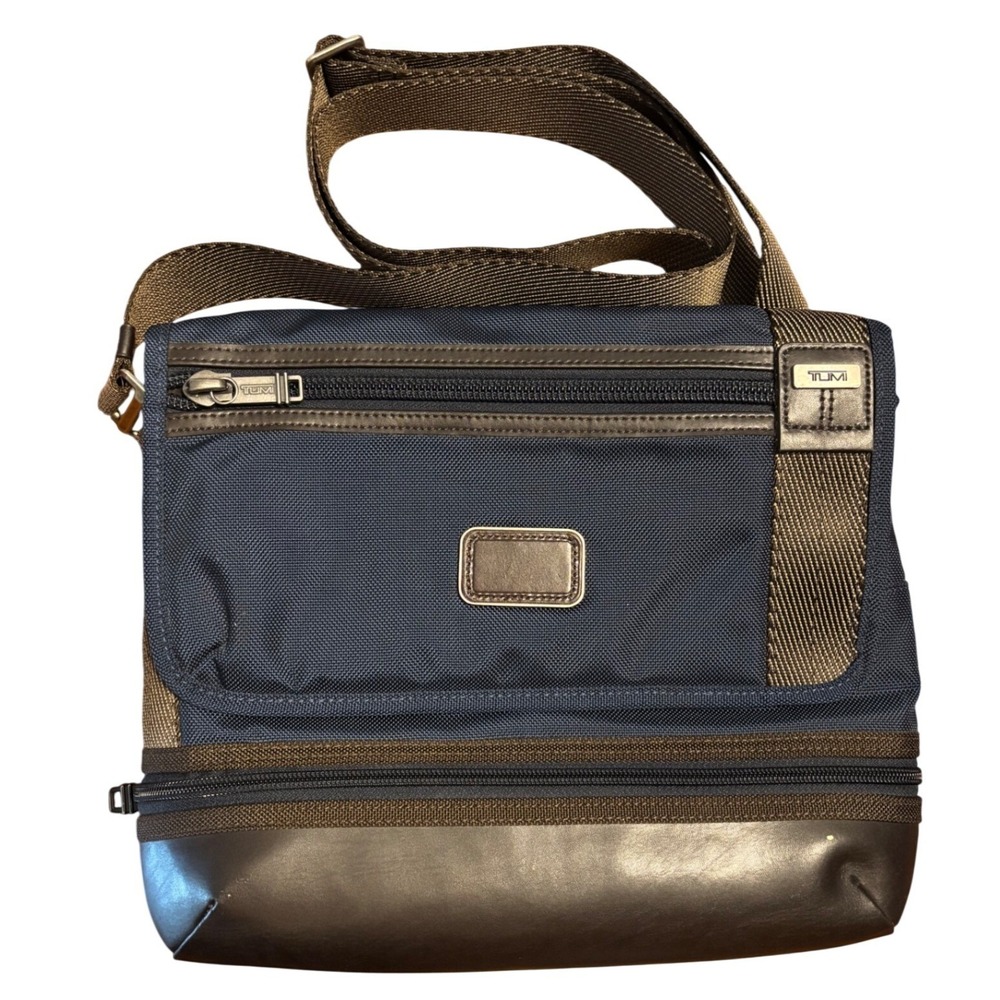 Tumi Alpha Bravo Beale Mini Messenger Bag Navy Blue Expandable 222371NVY2 Mens